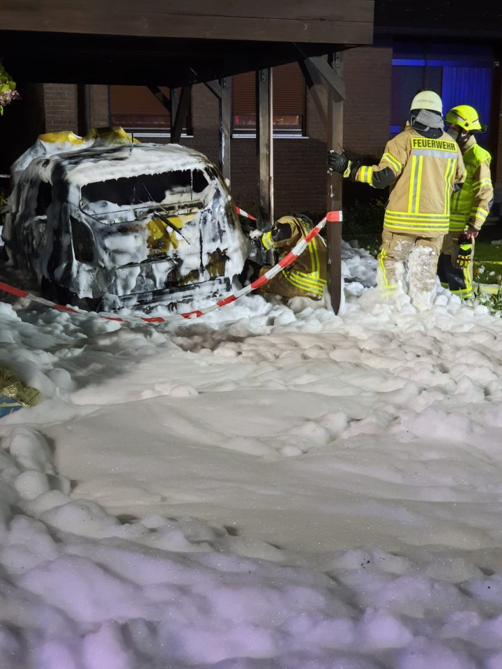 vw e up velpke helmstedt brand akku feuerwehr