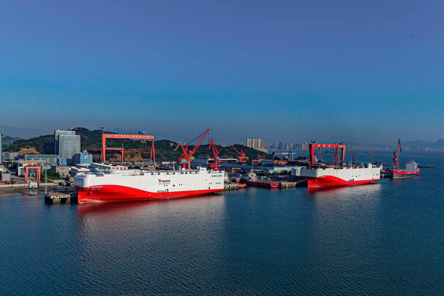 Im November 2019 taufte der Volkswagen Konzern gemeinsam mit der Reederei Siem Car Carriers AS in Xiamen/China erstmals zwei Schiffe, die mit flüssigem Erdgas –sogenanntem LNG – die Weltmeere befahren werden.