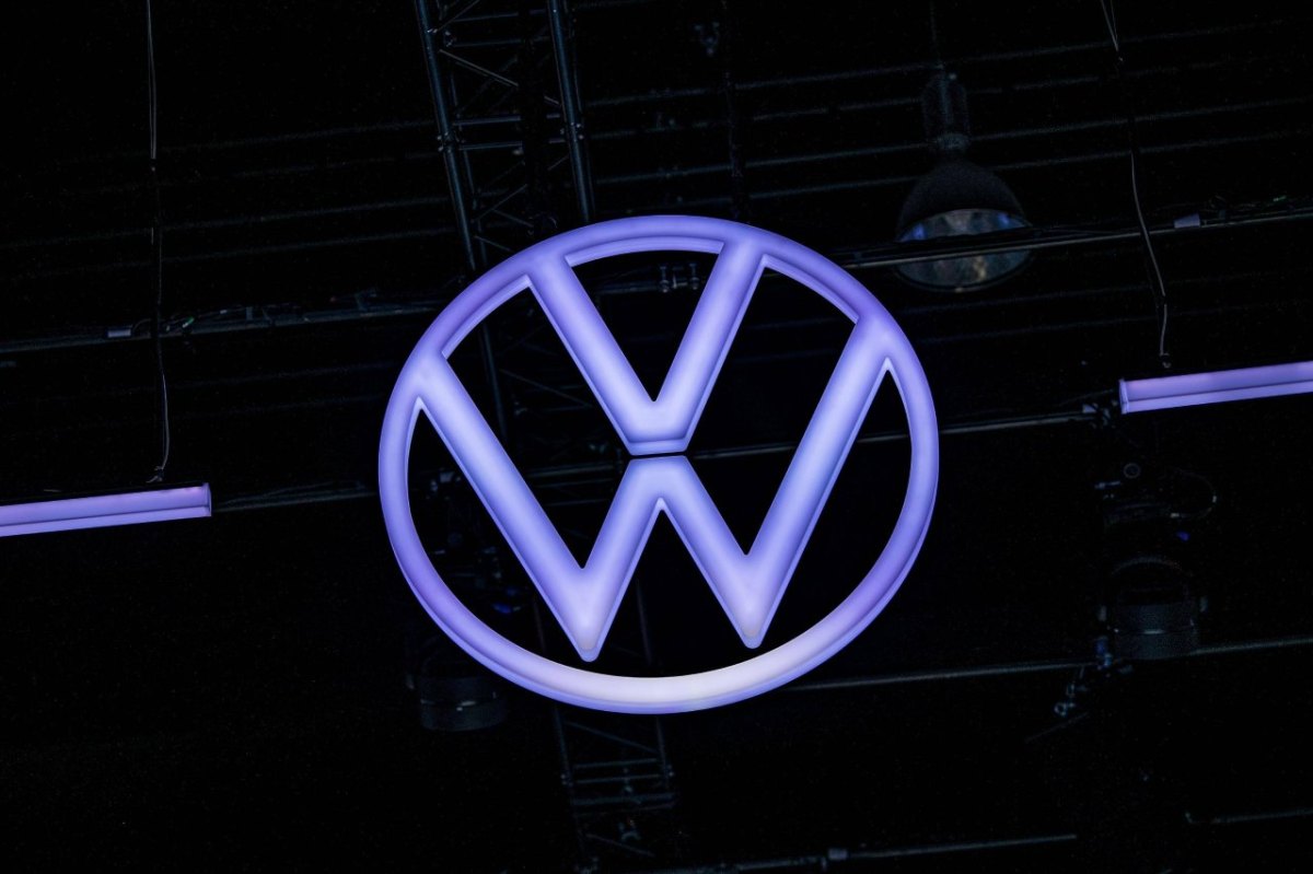 vw logo.jpg