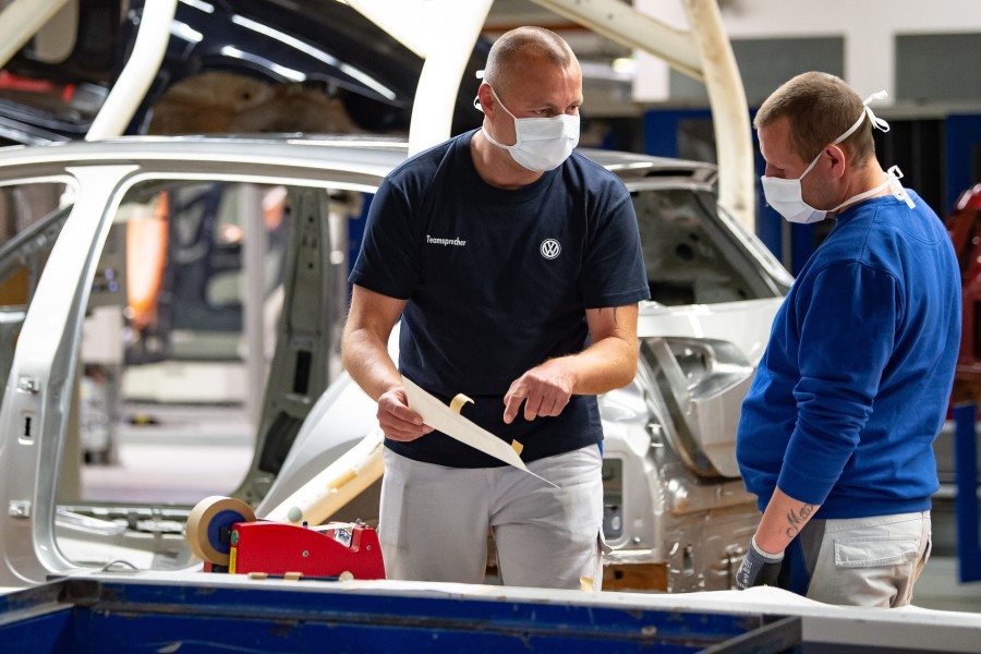 Auch bei VW herrschen wegen der Pandemie scharfe Hygieneregeln. (Archiv)