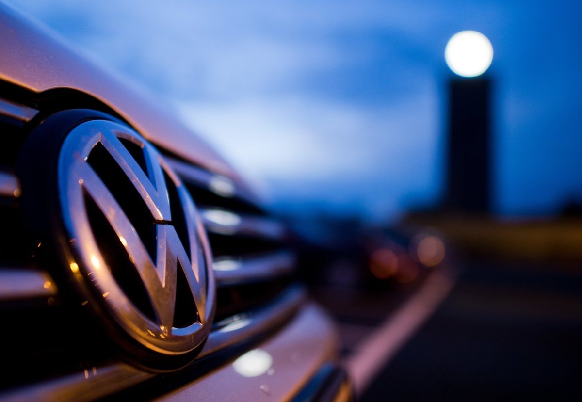 vw volkswagen werk wolfsburg logo