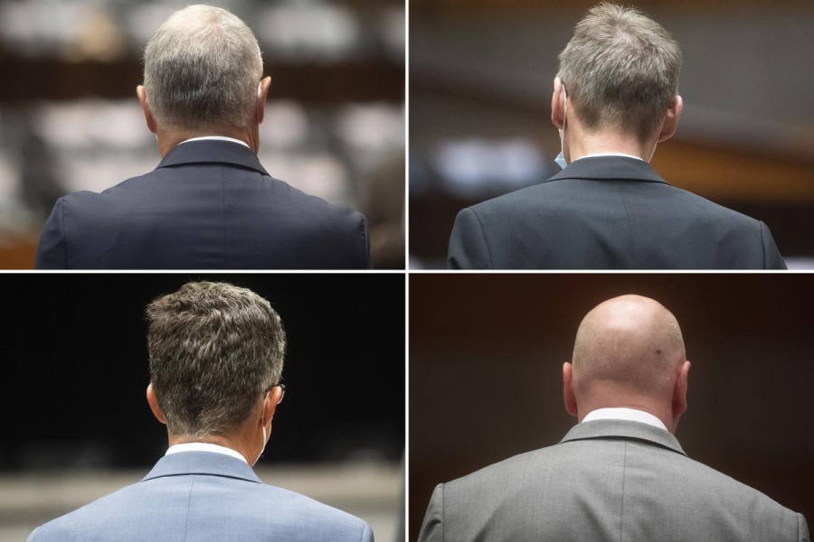 In dem Betrugsprozess gegen frühere VW-Führungskräfte sind vier Ex-Manager und -Ingenieure des Konzerns angeklagt.