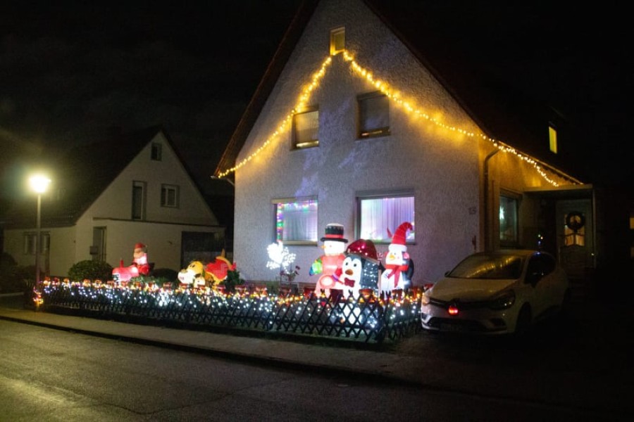 In Wolfsburg leuchtet auch in diesem Jahr wieder ein Weihnachtshaus. 