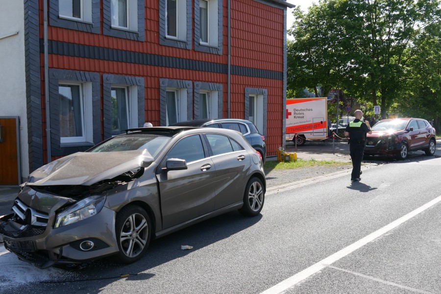 Wolfenbüttel: An dem schlimmen Unfall waren zwei Autos beteiligt - fünf Menschen verletzten sich, darunter auch Kinder. 