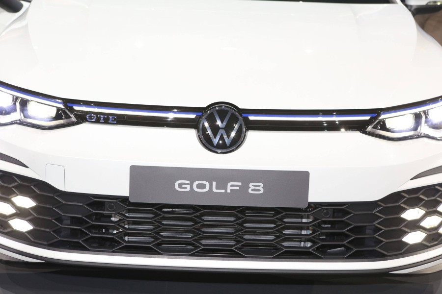 Der VW Golf ist im April mal wieder auf den Thron der meistverkauften Autos in Deutschland gefahren. Doch eine Sache ist bitter! 
