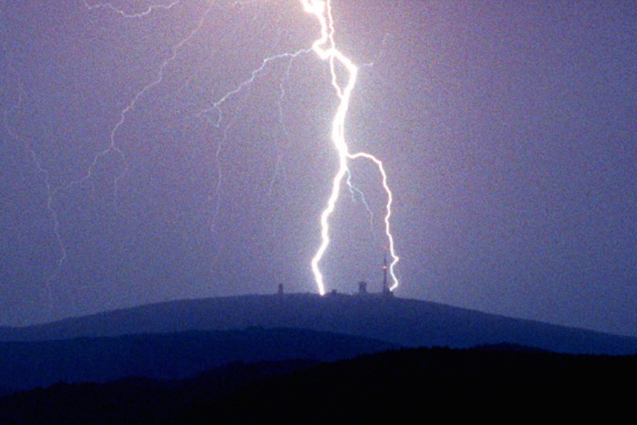 Anfang April knisterte es ordentlich im Harz-Himmel. (Archivbild)