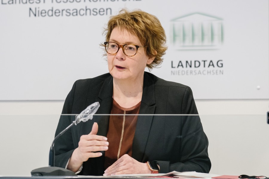 Niedersachsens Gesundheitsministerin Behrens spricht von einem „munteren Infektionsgeschehen“ im Land. 