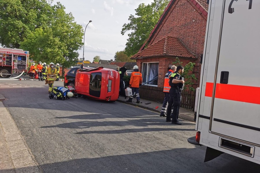 Bei dem Unfall in Meinersen (Kreis Gifhorn) wurden insgesamt sechs Menschen verletzt – darunter vier Kinder.