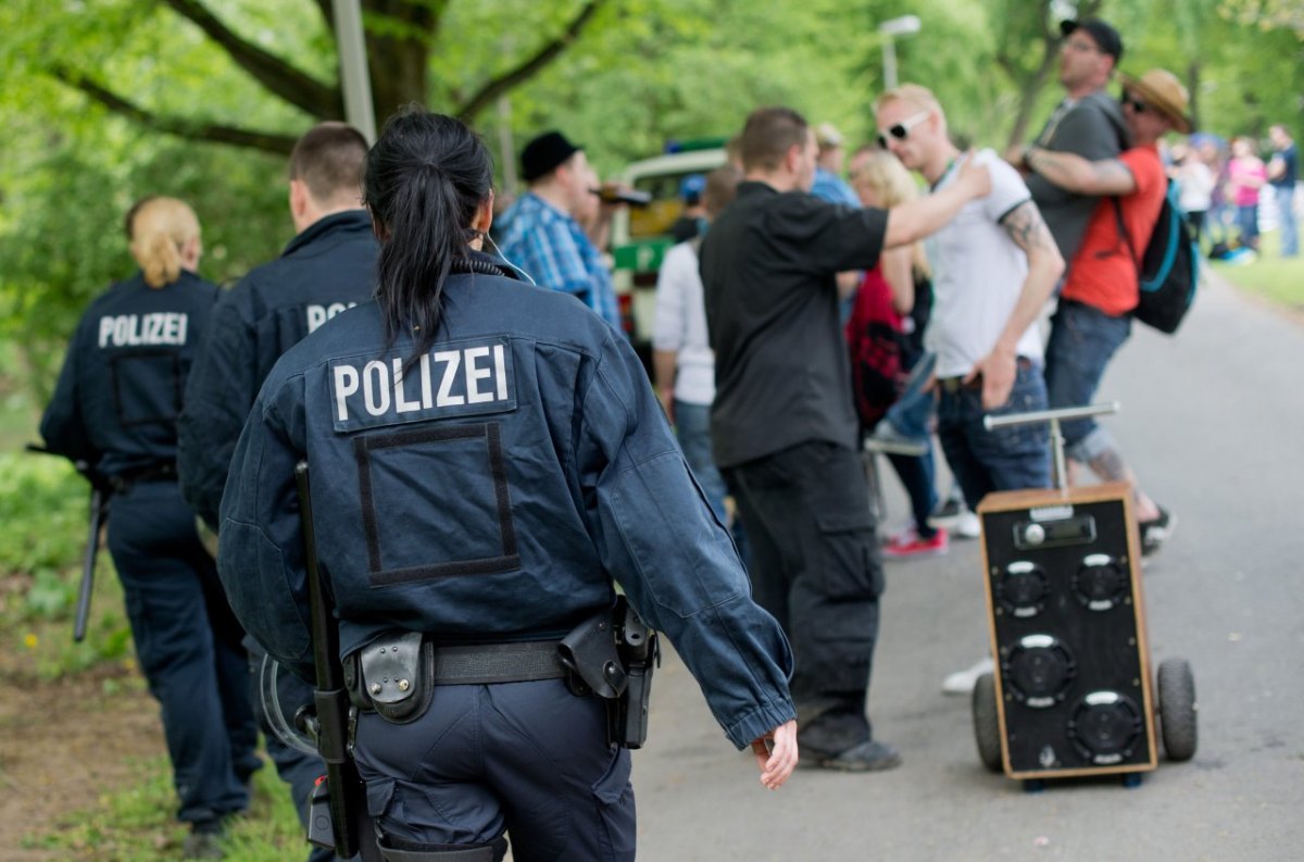 vatertag braun schweig polizei prinzenpark