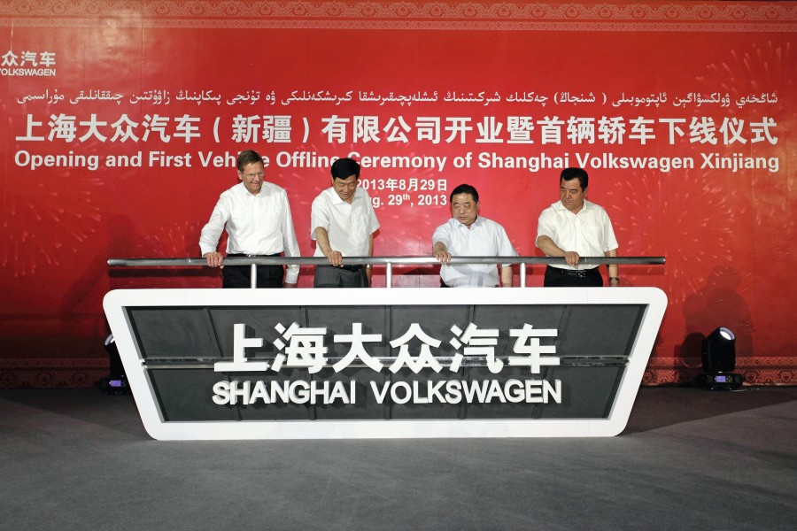 "Volkswagen Konzern leistet Pionierarbeit in Westchina", hieß es 2013.