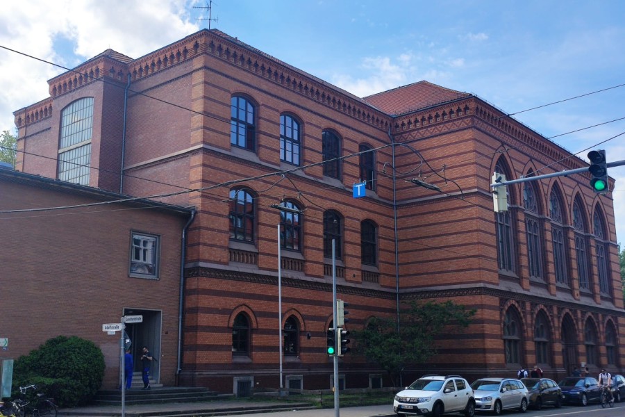 Das Wilhelm-Gymnasium in Braunschweig hatte ungebetenen Besuch – und der ist jetzt eine Sache für die Polizei. 