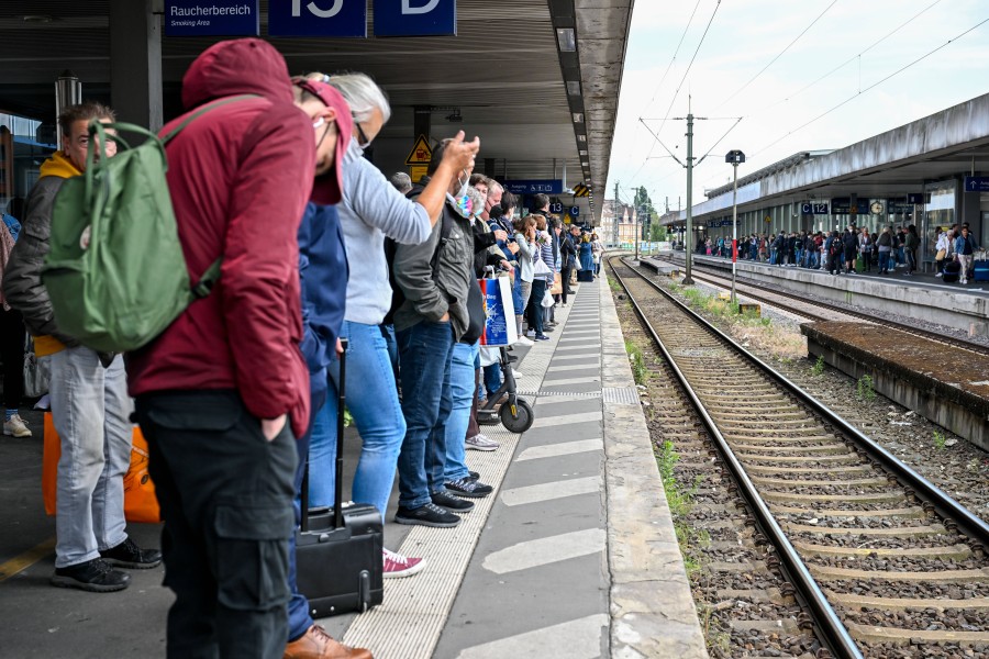 Erneutes Chaos an Niedersachsens Bahnsteigen. Hast du am Wochenende eine Reise mit deinem 9-Euro-Ticket geplant? (Archivbild)