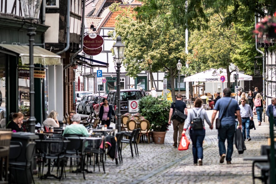 Täglich zieht es zahlreiche Besucher in das Magniviertel Braunschweig. (Archivbild)