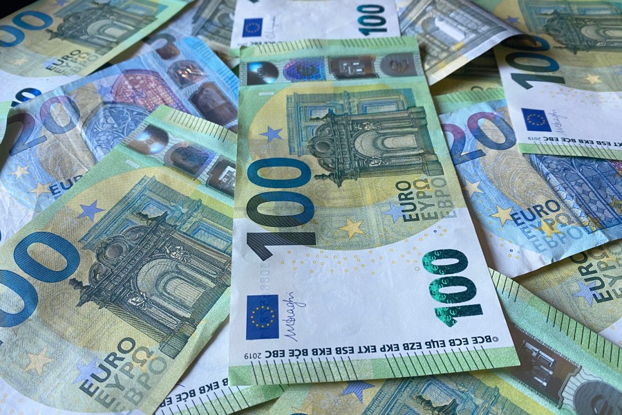 In Braunschweig hat eine Frau Tausende Euro gefunden. (Symbolbild)
