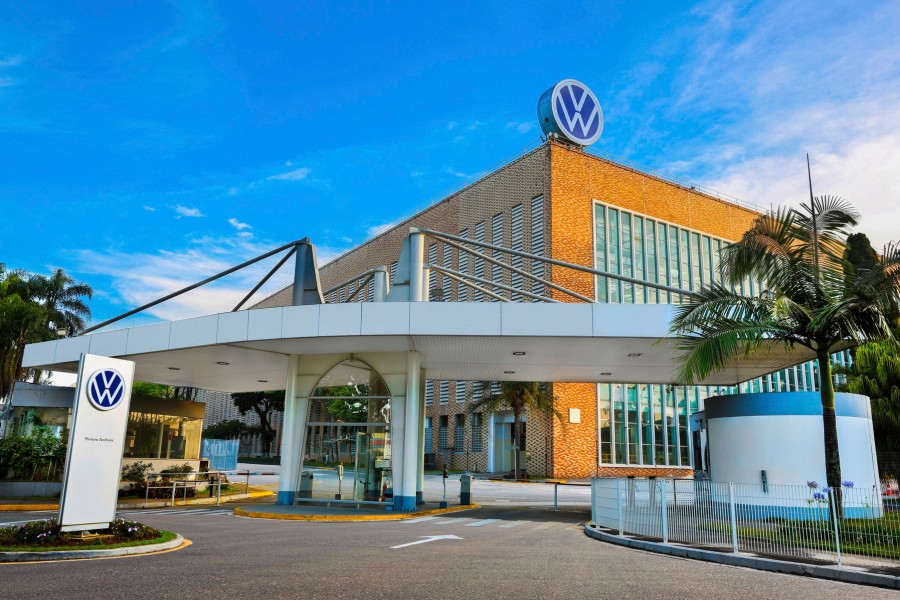 Im VW Werk Anchieto in Brasilien muss Volkswagen die Produktion drosseln. Und die Mitarbeiter bekommen bis auf Weiteres weniger Gehalt. (Archivbild) 
