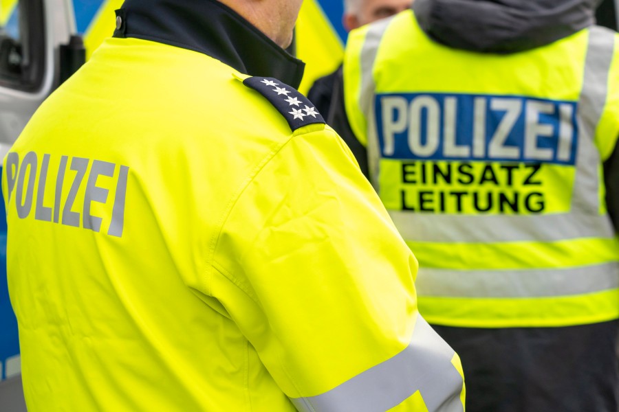 Die Polizei hat einen Mann auf der A2 im Kreis Helmstedt aus dem Verkehr gezogen. (Symbolbild)