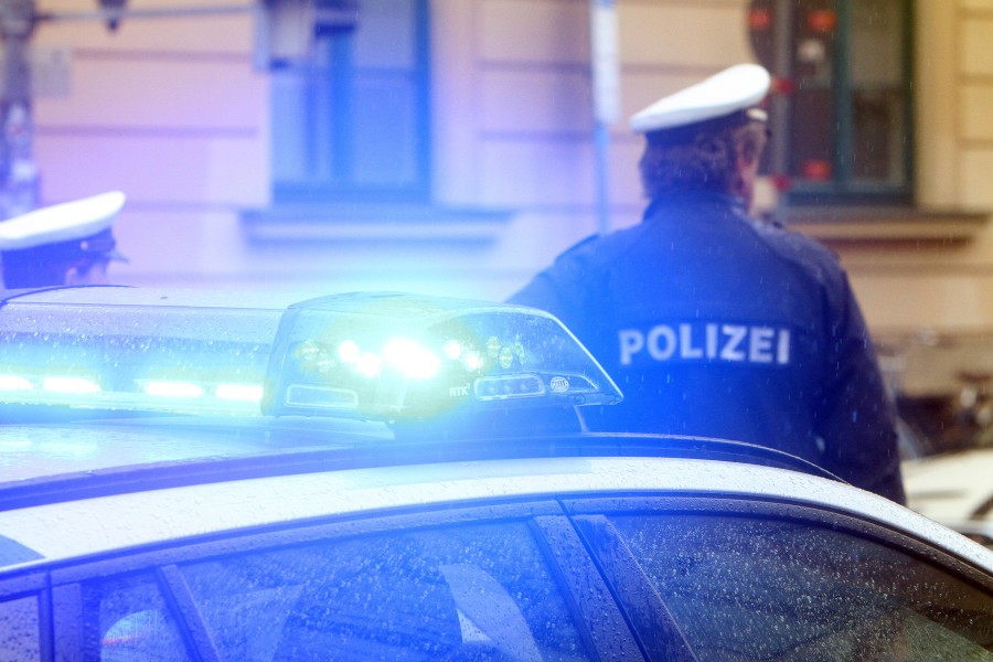 Schock bei der Polizei Braunschweig! Mit diesem Angriff haben die Beamten nicht gerechnet. (Symbolbild)