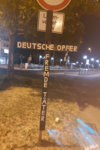 Das schwarze Kreuz am Kennedyplatz Braunschweig soll schon bald entfernt werden. 