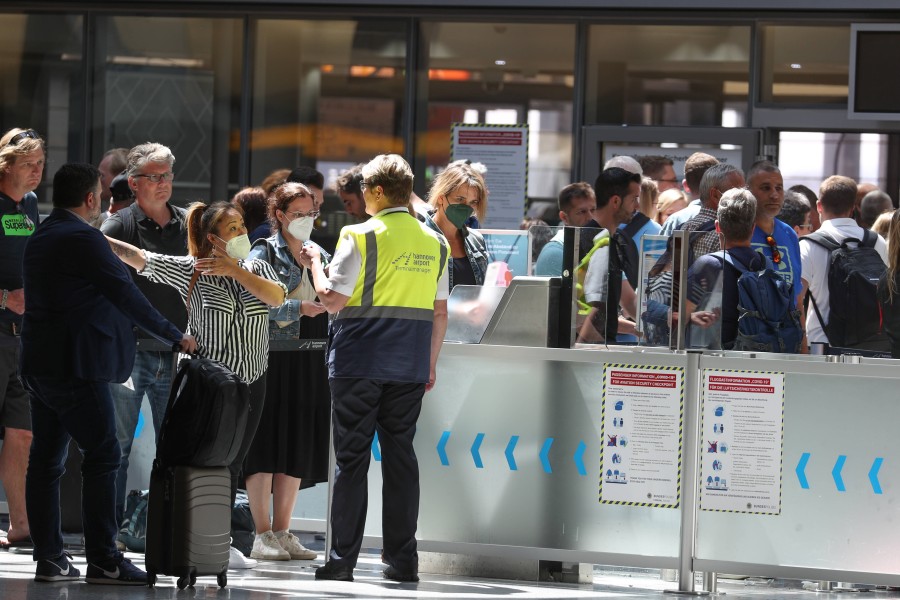 Eine Securitas-Mitarbeiterin vom Flughafen Hannover hat ihrem Unmut über die aktuelle Situation jetzt Luft gemacht. (Symbolbild)