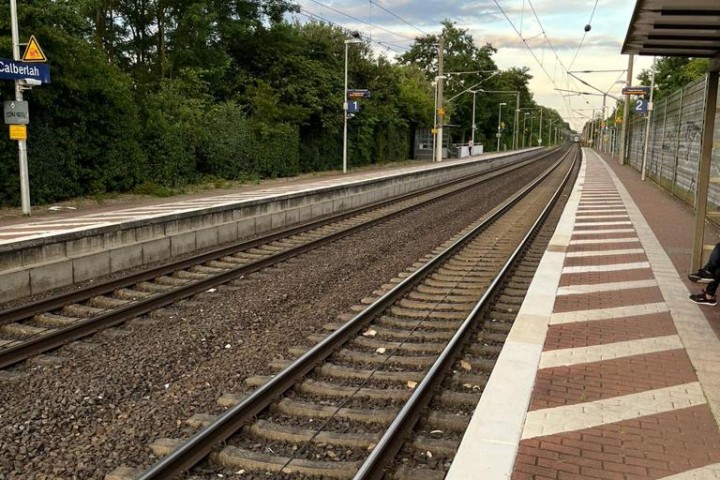 In der Nähe des Bahnhofs in Calberlah (Kreis Gifhorn) spielten sich am Mittwochabend dramatische Szenen ab.