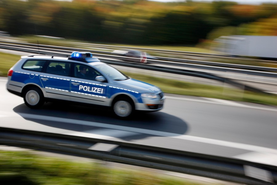 Auf der A2 bei Braunschweig sind drei Lkws aufeinander gekracht. (Symbolbild)