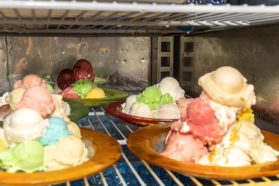 Salzgitter: Die Eis-Teller sind in einem Kühlschrank vorbereitet und gelagert worden. 