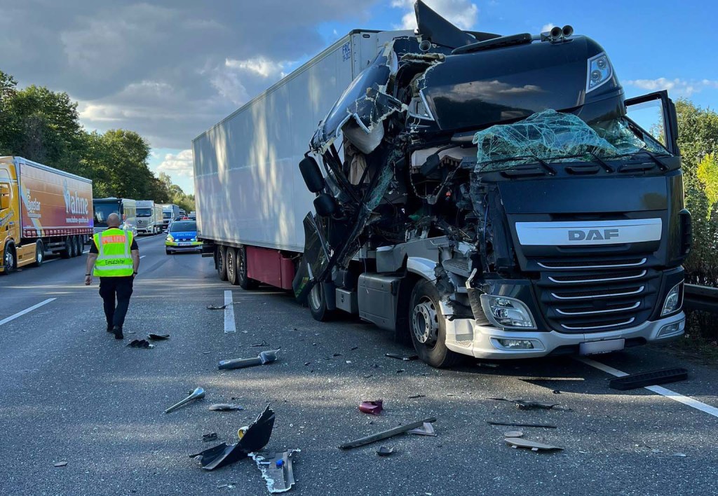 Lkw-Crash auf der A2 in der Region Hannover