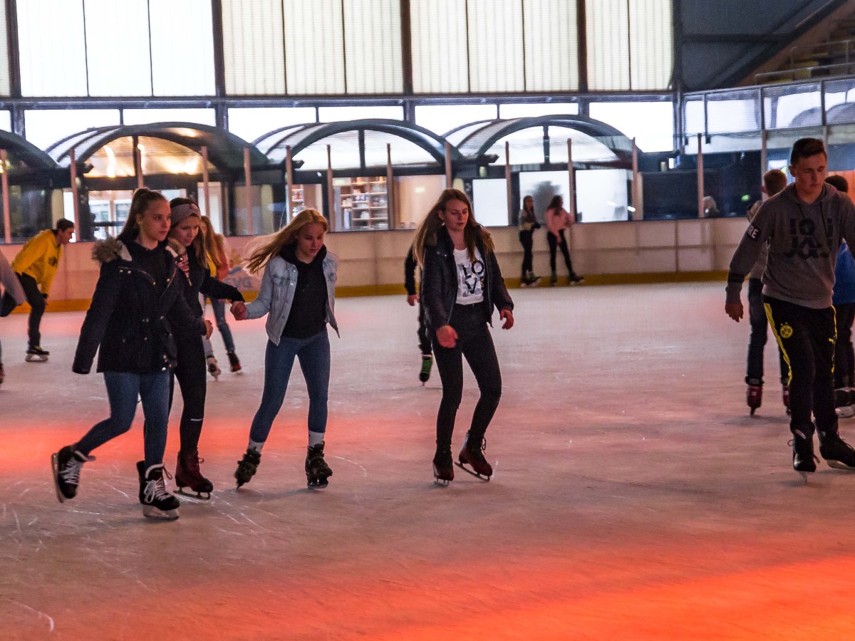 Neuerdings kannst du in der Eissporthalle am Salzgittersee in Salzgiiter wieder deine Runden drehen.