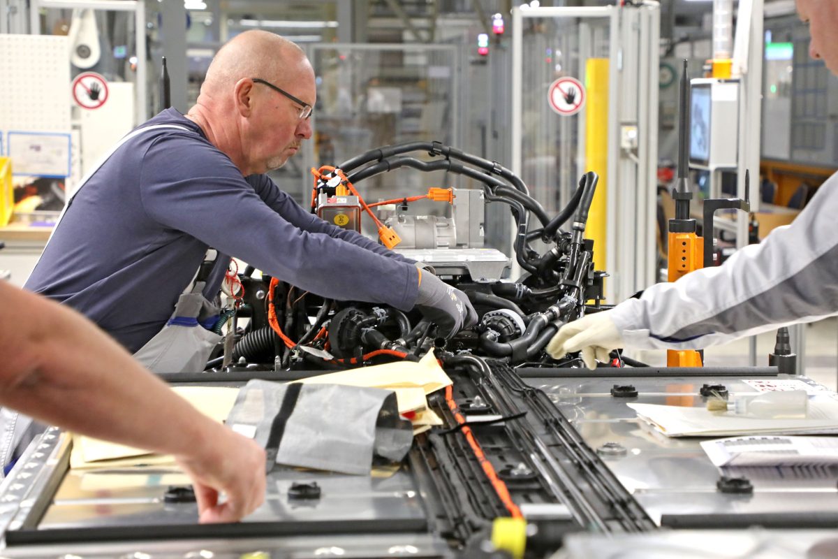 Volkswagen: ¡bonificación de 3.000 €!  Aquí, los empleados ahora reciben salarios adicionales
