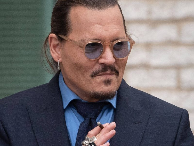 Johnny Depp steht wieder in der Öffentlichkeit