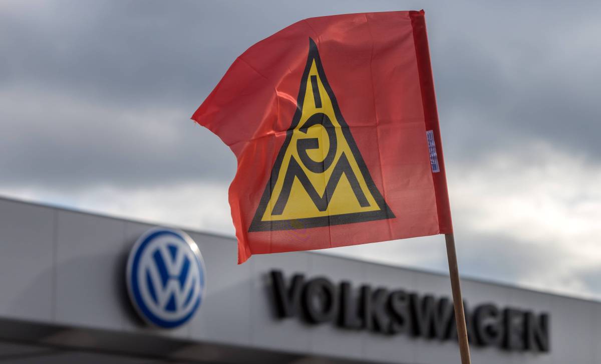 Mitarbeiter einer eigenständigen VW-Tochter wollen auch in den Haustarif von Volkswagen – und kämpfen dafür. (Archivbild)