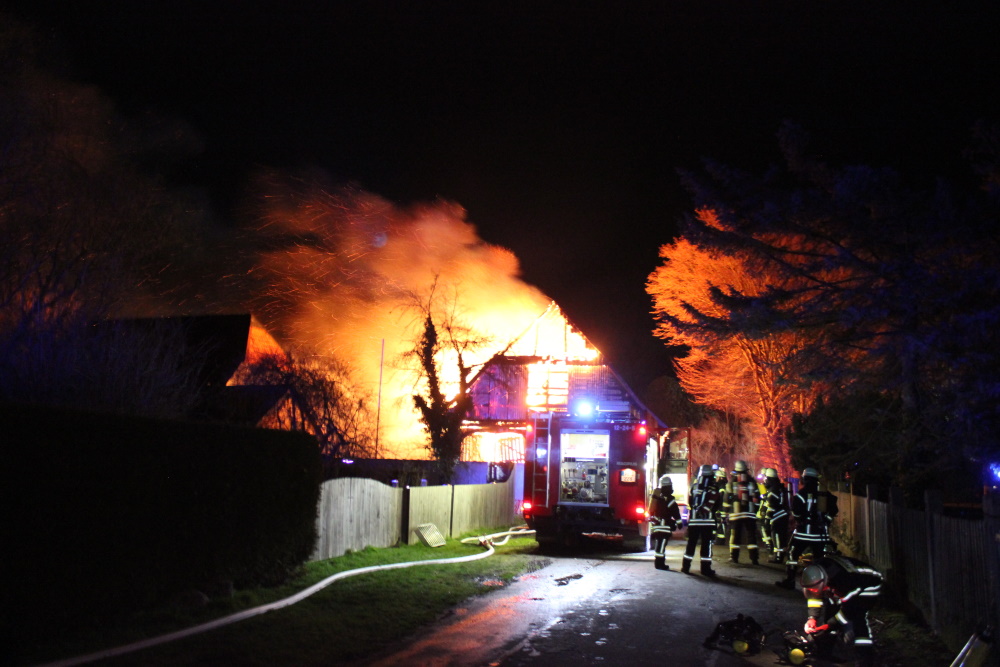 Flammen-Inferno in einer Scheune im Kreis Wolfenbüttel!