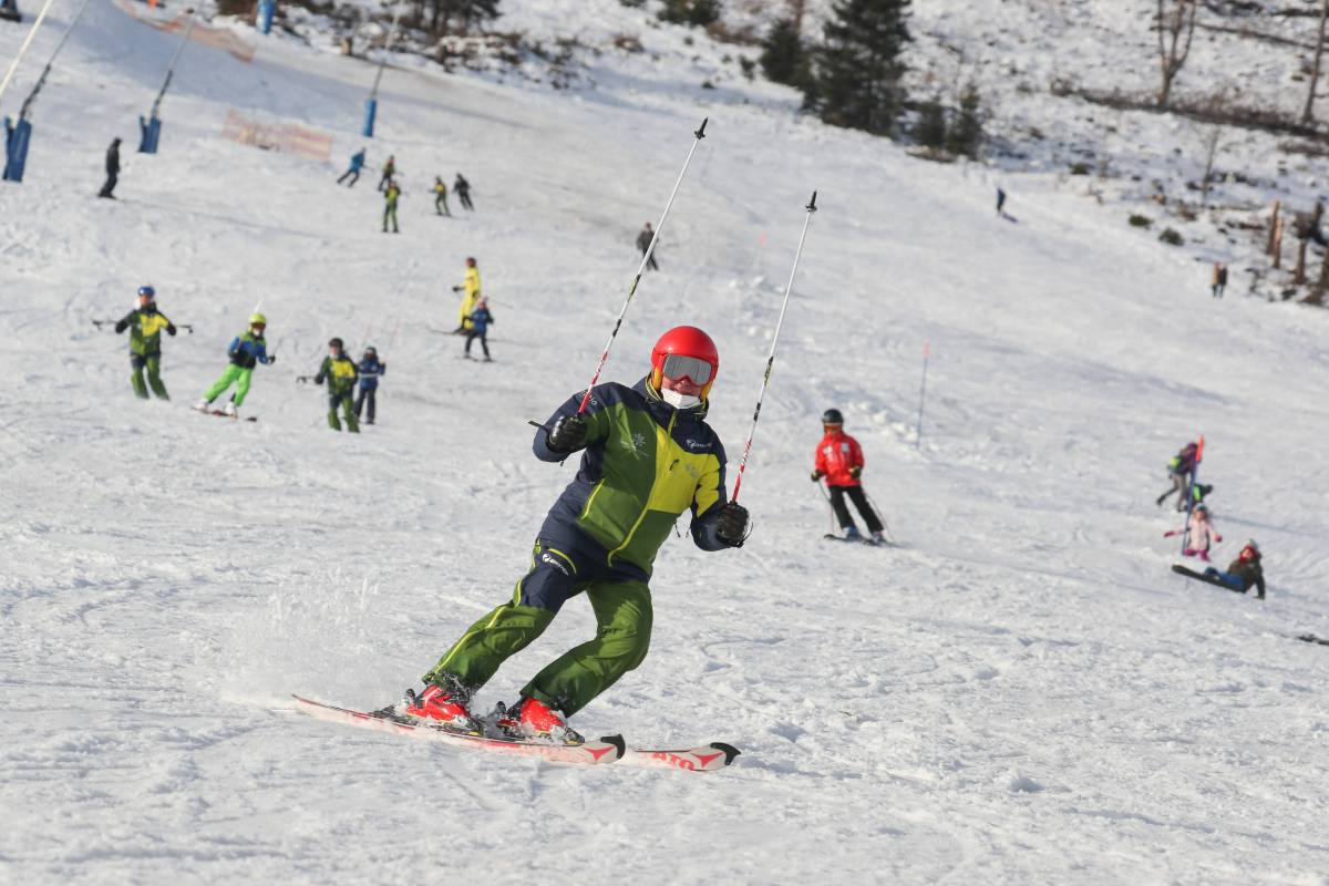 Fällt die Skisaison im Harz ins Wasser? Die Betreiber sind in Sorge! (Archivbild)