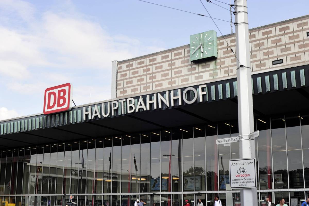 Die Feuerwehr musste am Dienstag zu einem Brand am Braunschweiger Hauptbahnhof ausrücken. Jetzt ist klar: Ein Brandstifter war dafür verantwortlich.