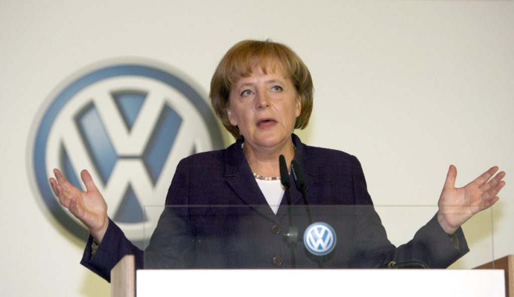2008 war die damalige Kanzlerin Angela Merkel bei VW zu Besuch.