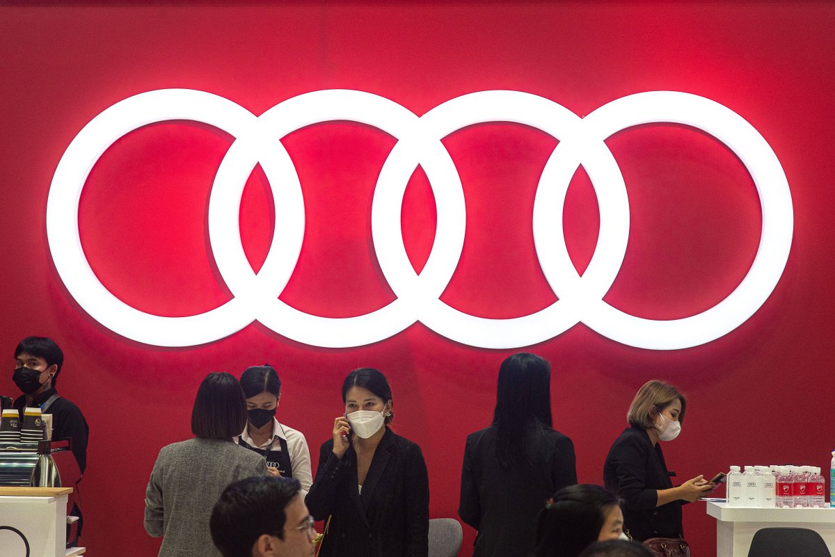 Südkorea bittet VW-Tochter Audi zur Kasse. Dabei kommen die Ingolstädter noch mit einem blauen Auge davon. Die Konkurrenz trifft es härter!
