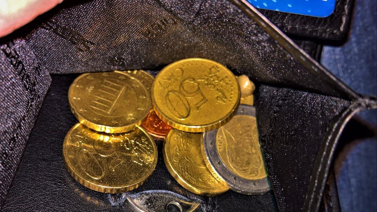 Euro Münzen im Portemonnaie