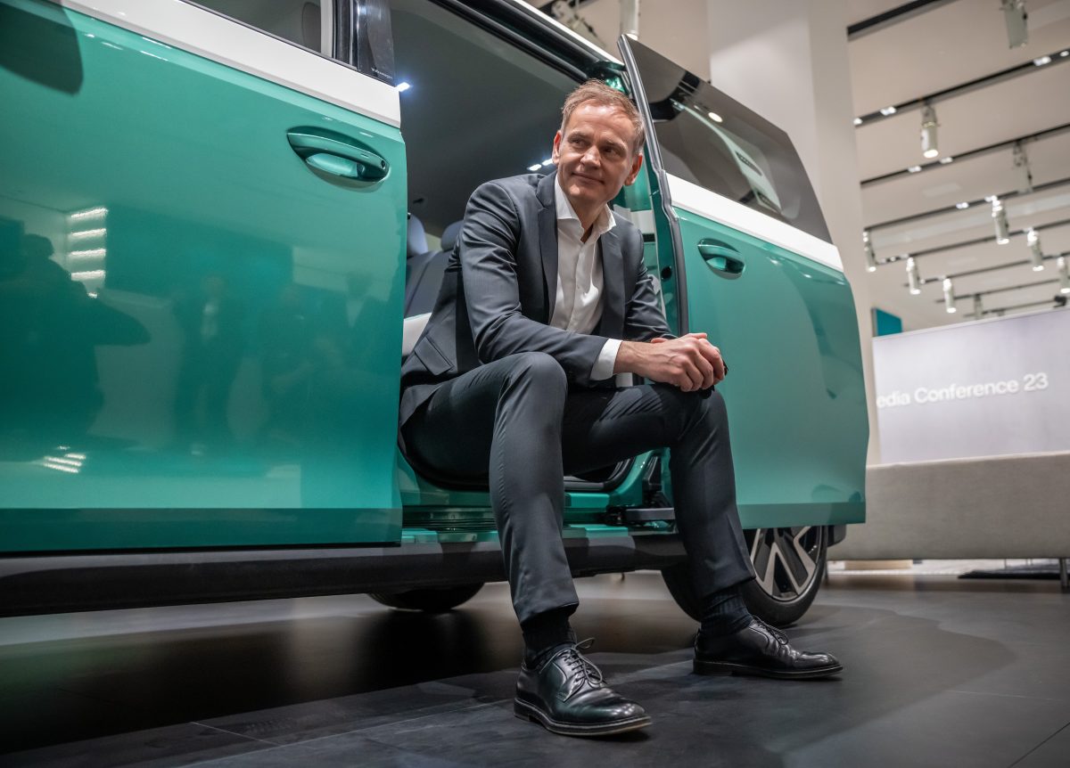 VW-Chef Oliver Blume hat die Entscheidung des Autokonzerns für den Bau einer großen Batteriefabrik in Kanada mit den gebotenen exzellenten Bedingungen begründet.