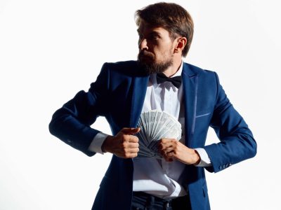 Lotto-Millionär steht gegen Ex-Affäre vor Gericht. Kommt jetzt sein dunkelsten Geheimnis ans Tageslicht?