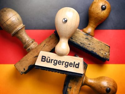 Eine Bürgergeld-Empfängerin aus dem TV-Format "Hartz und Herzlich" spart für eine 900-Euro-OP.