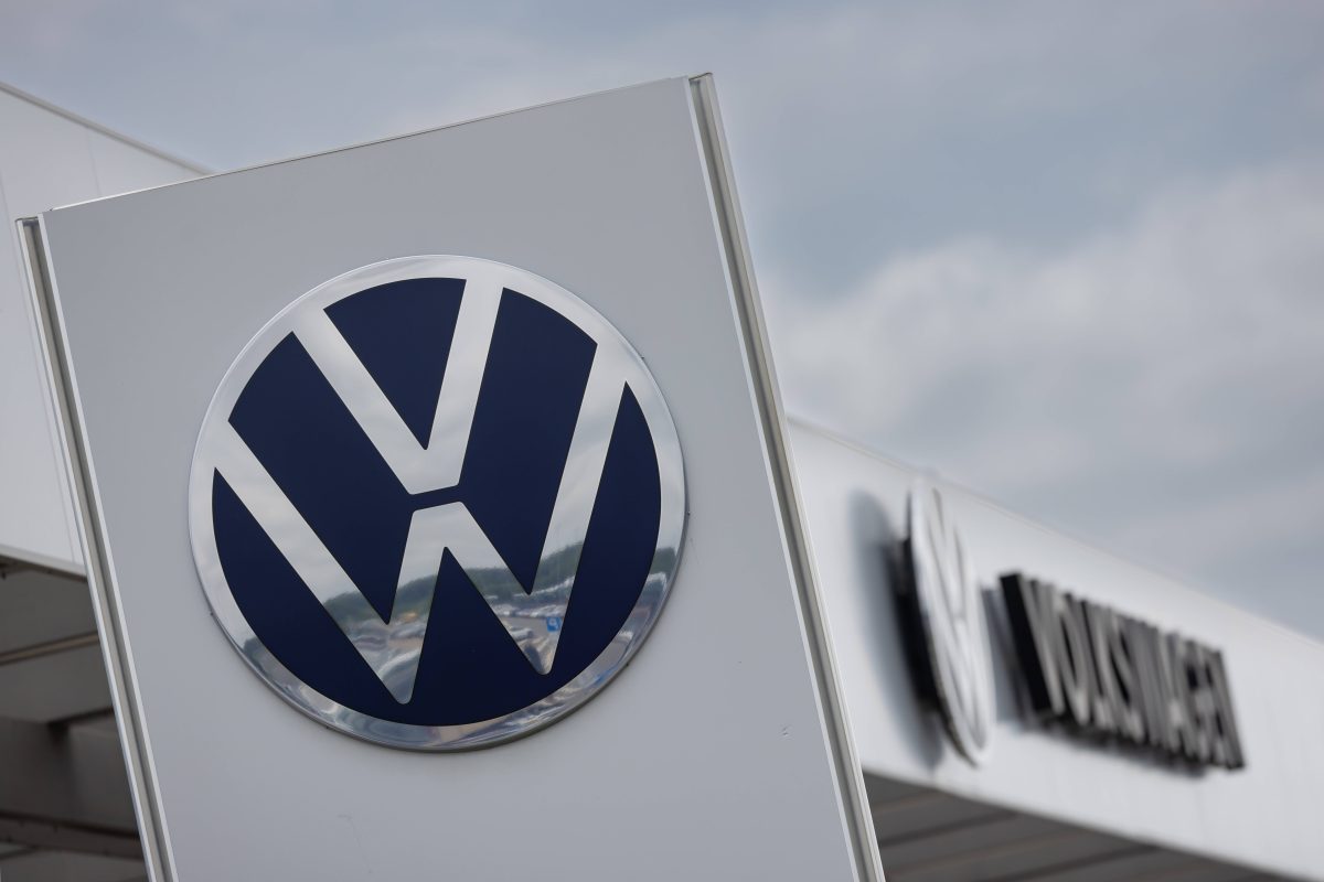 Mal wieder gibt es Reibereien in der VW-Tarifwelt. Dieses Mal steht eine Tochterfirma im Fadenkreuz der IG Metall. (Symbolbild)