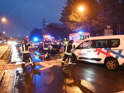 Verkehrsunfall mit mehreren Verletzten in Peine.