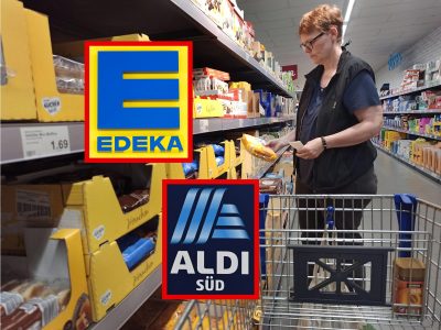 Edeka, Aldi-Logo, Frau mit Einkaufswagen im Supermarkt
