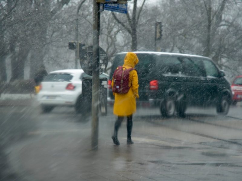 Wetter in Niedersachsen: Experte mit heftiger Prognose – „Brettert so richtig rein“