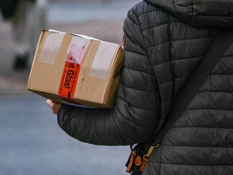 DHL, Hermes, DPD & Co.: Vorsicht beim Bestellen der Weihnachtsgeschenke! DAS musst du unbedingt wissen