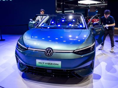 Der VW ID.7 Vizzion hat offenbar einen sehr schwachen Verkaufsstart in China hingelegt. Die ersten Zahlen sind alles andere als erfreulich für die Wolfsburger.