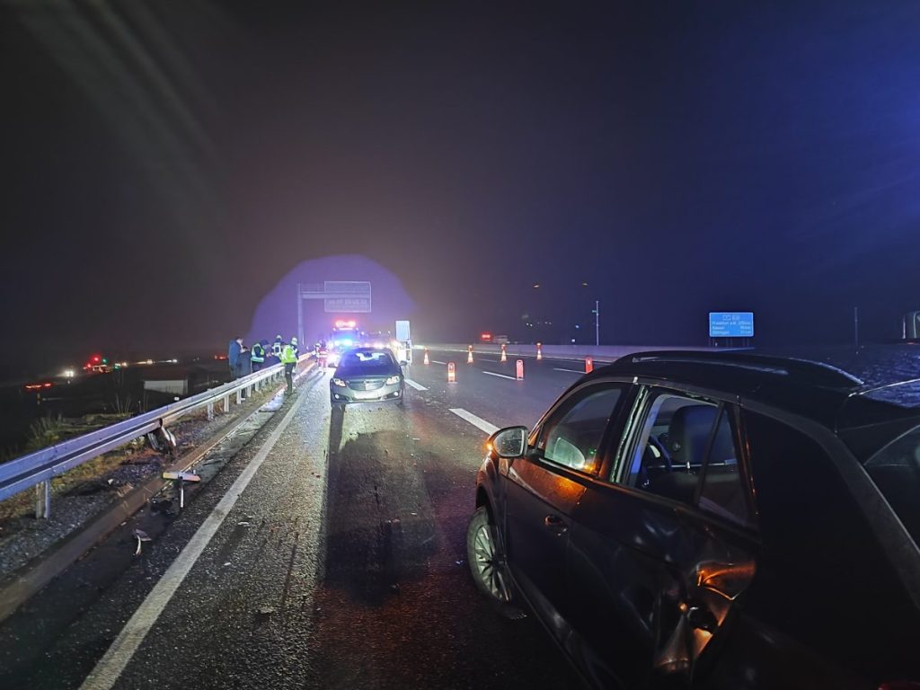 Offenbar war die Glätte Schuld am Dreifach-Crash...