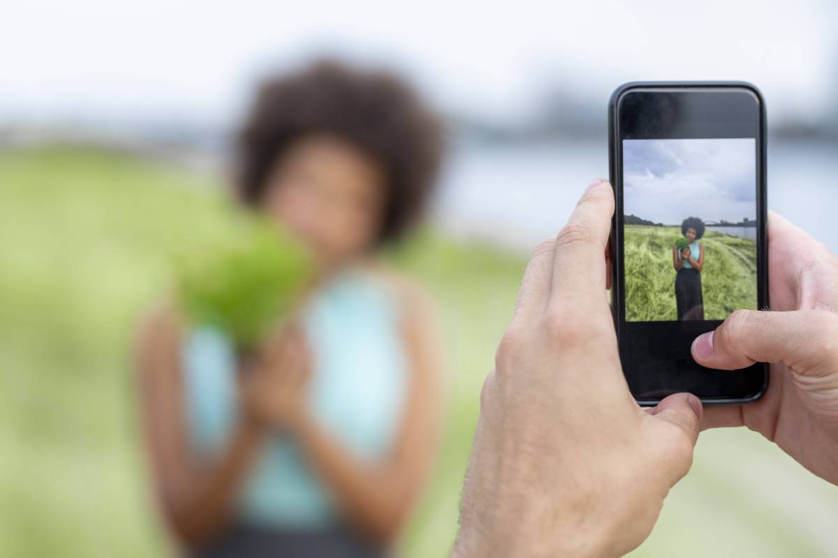 Mann macht Foto