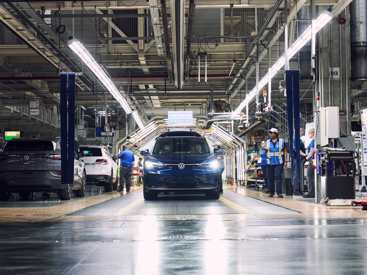 VW-Mitarbeiter füllen letzte Lücke – „Ein Stück Geschichte geschrieben“