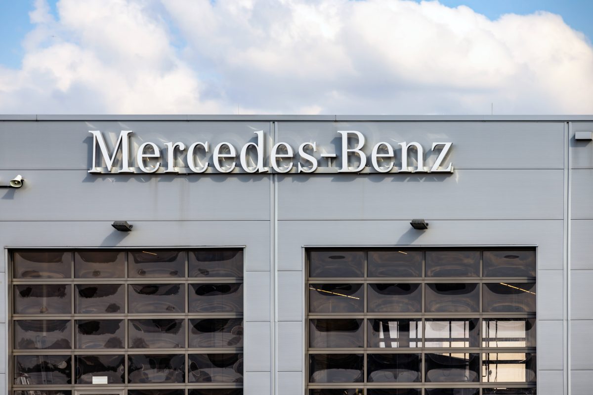 Mercedes-Benz ruft weltweit rund 261 000 SUVs zurück